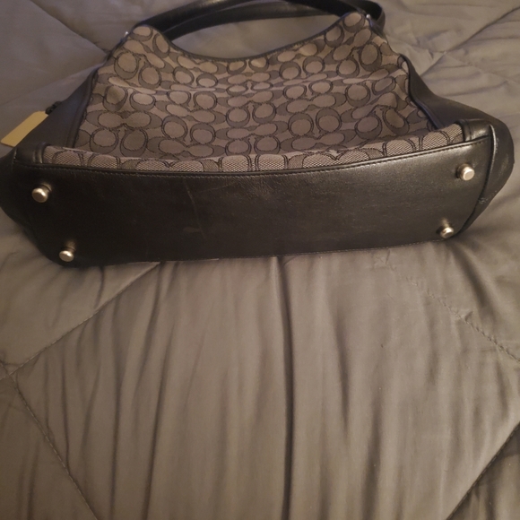 Edie Shoulder Bag 31 In Signature Jacquard - Picture 3 of 12